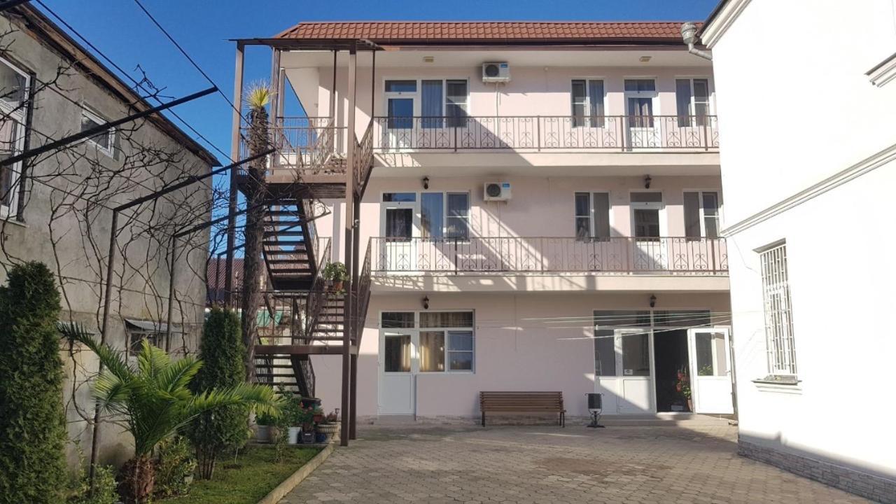 Holidays In Sukhum Szuhumi Kültér fotó